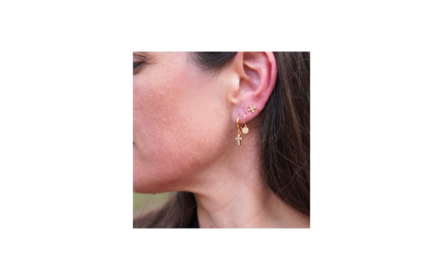 Boucles d’oreilles : choisir la forme selon votre visage